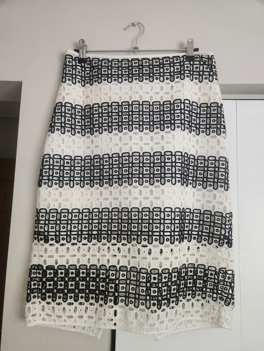 Banana Republic White Lace Pencil Skirt with Black Grid Stripes 6